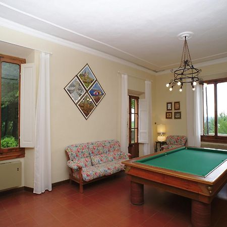 Lovely Holiday Home In Montefiridolfi With Hill View Екстериор снимка