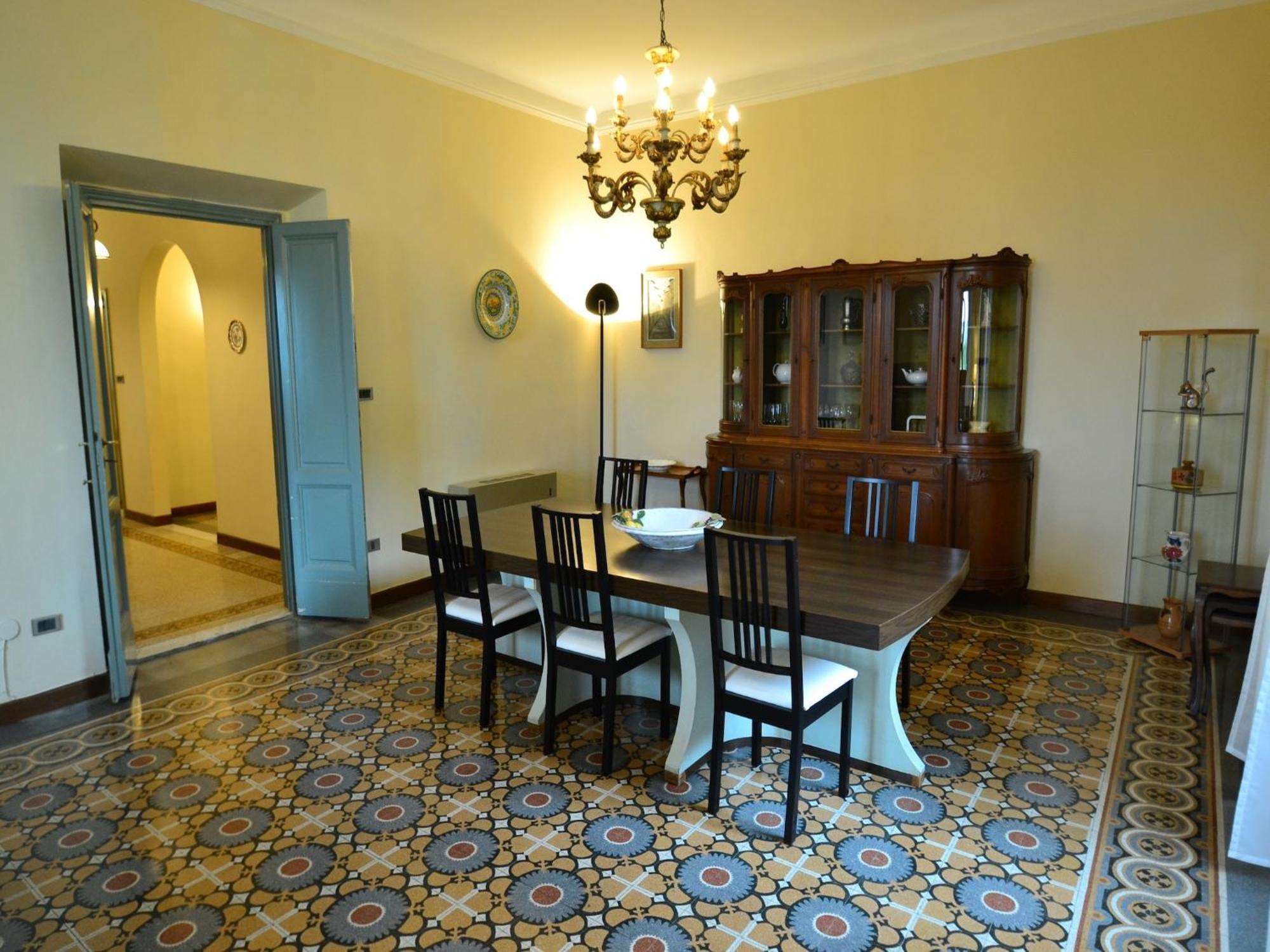 Lovely Holiday Home In Montefiridolfi With Hill View Екстериор снимка
