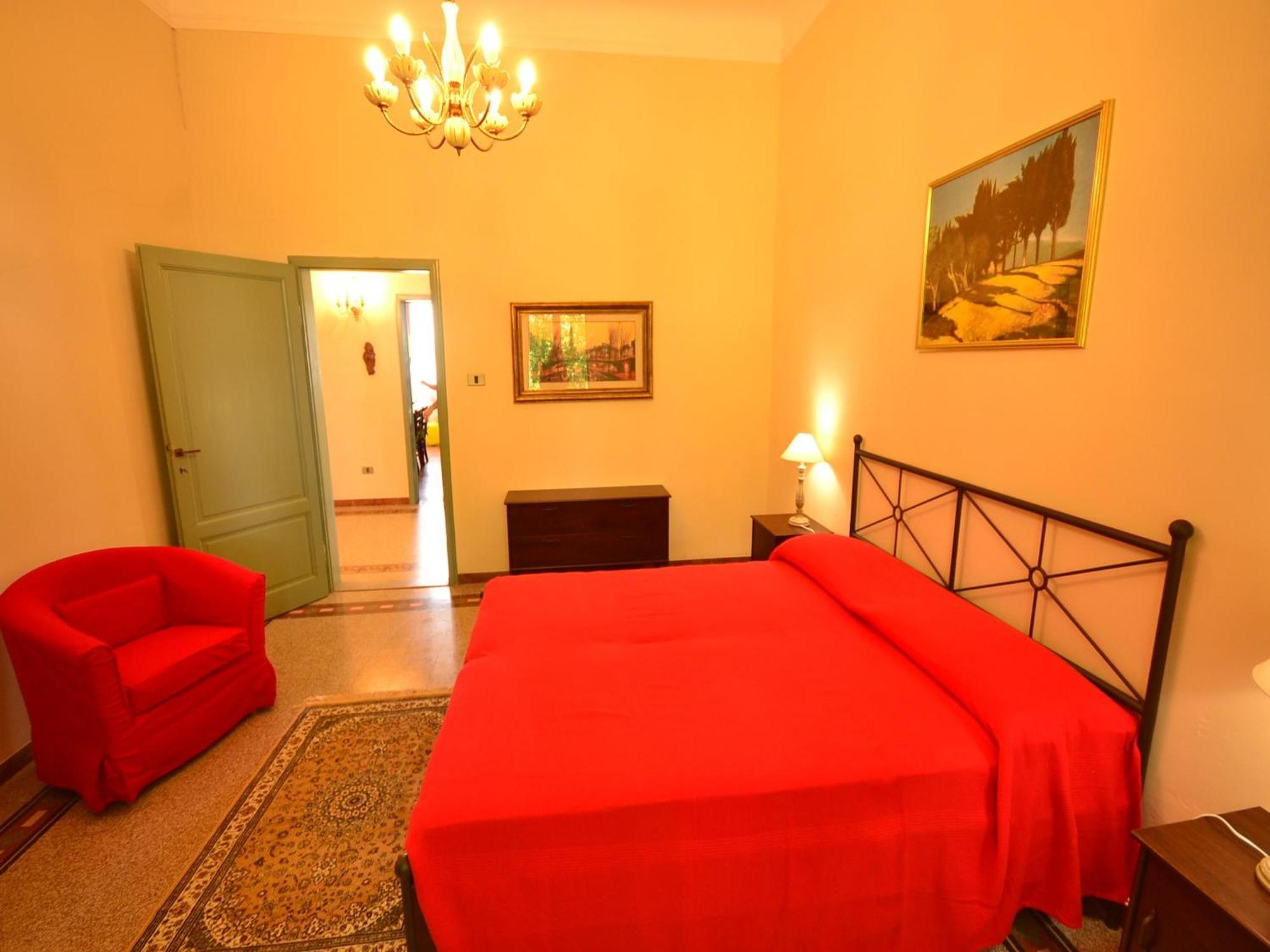 Lovely Holiday Home In Montefiridolfi With Hill View Екстериор снимка