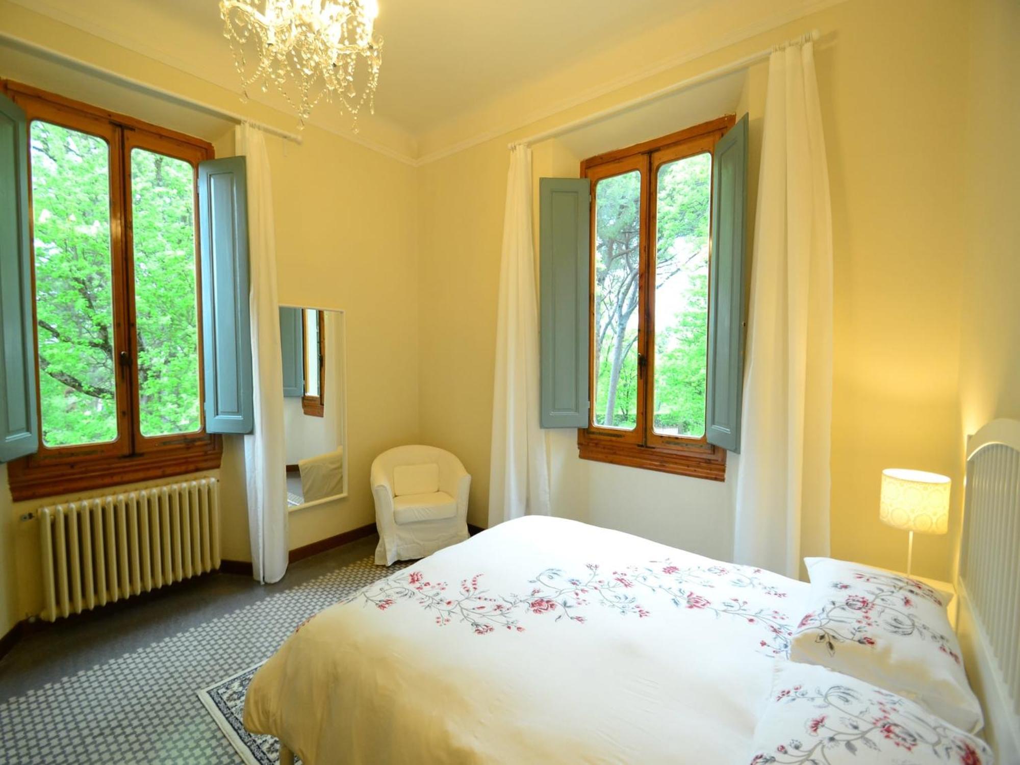 Lovely Holiday Home In Montefiridolfi With Hill View Екстериор снимка