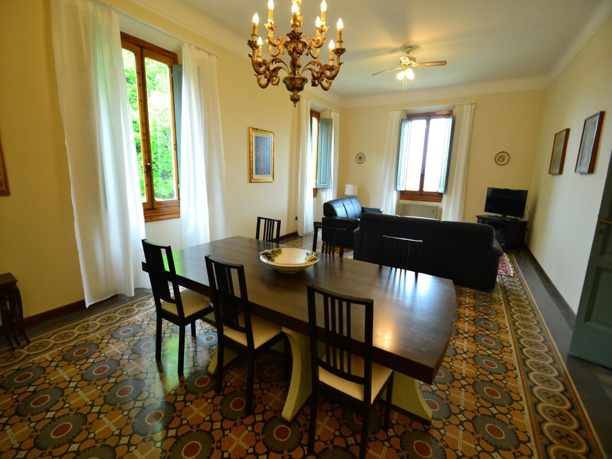 Lovely Holiday Home In Montefiridolfi With Hill View Екстериор снимка